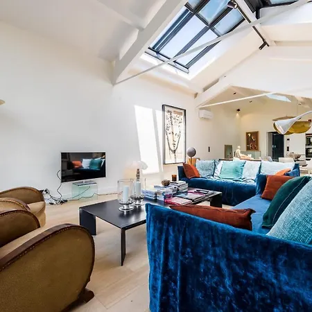 Vakantiehuis Factory Townhouse Biarritz Beach And Parking Within Walking Distance *