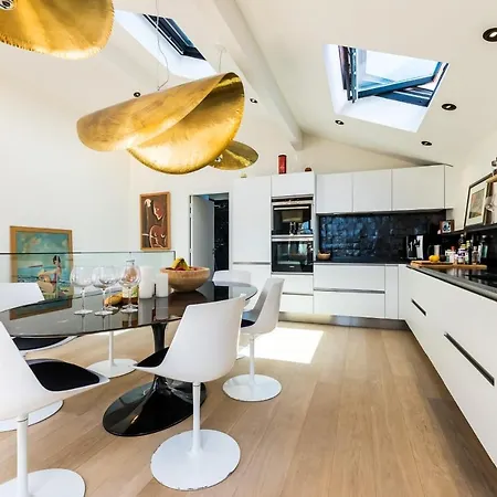 Factory Townhouse Biarritz Beach And Parking Within Walking Distance * Biarritz