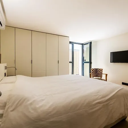 Factory Townhouse Biarritz Beach And Parking Within Walking Distance Biarritz